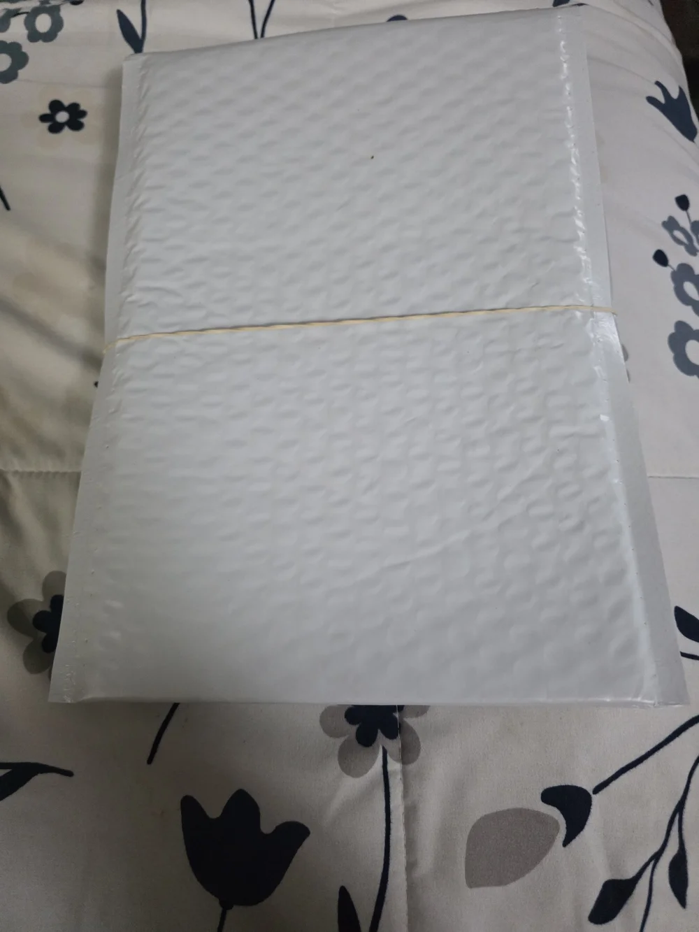 White- Durable Bubble Mailer